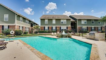 swimming pool at the Arbors of Corsicana in Corsicana, Texas